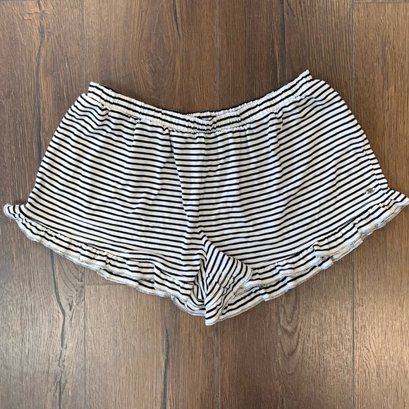 American Eagle blk&wht striped shorts SZ SM - Picture 1 of 4